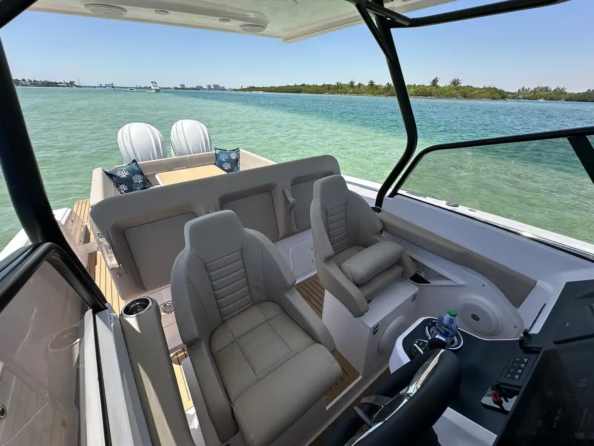 Lancha Just Chill en alquiler en Valencia, vista 3