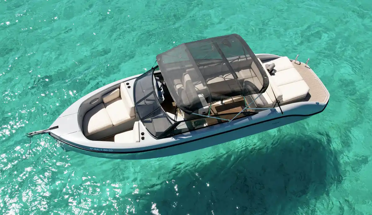 Lancha Just Flow en alquiler en Valencia, vista 2