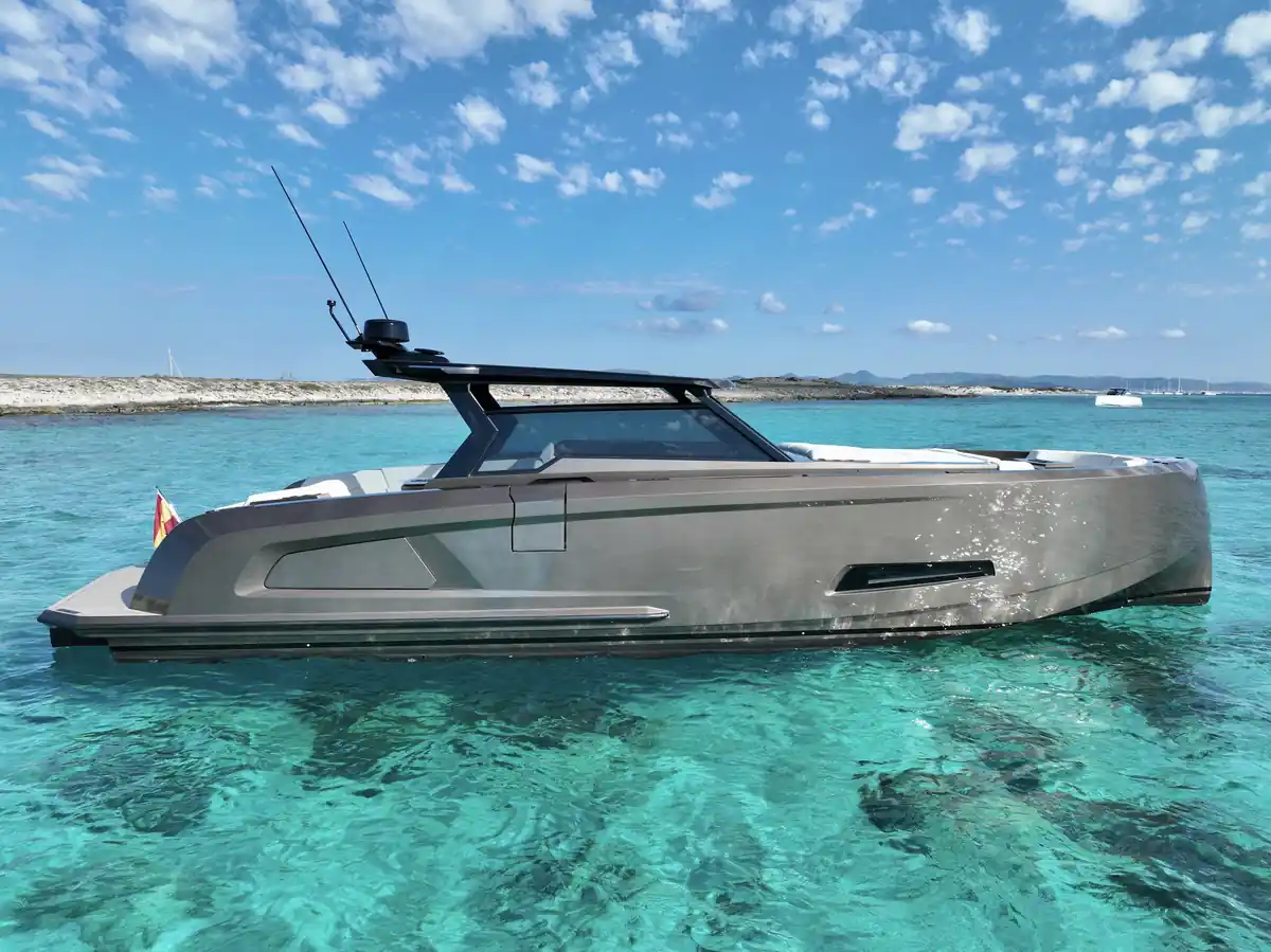 Lancha Media Naranja en alquiler en Valencia, vista 2